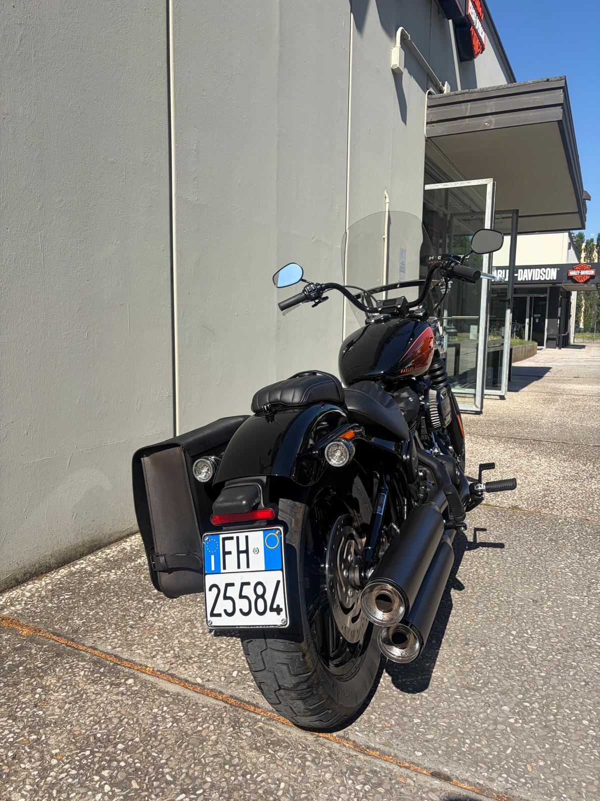Harley-Davidson Ravenna STREET BOB 114